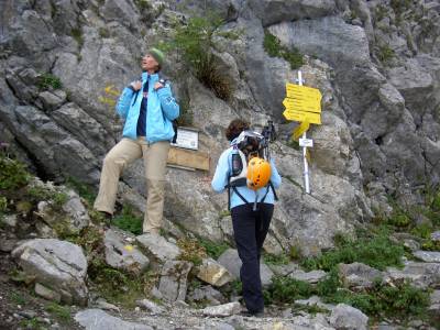 abzweigung_wanderweg_wilder_kaiser.JPG