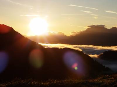 sonnenaufgang_berg_wandergenuss.JPG